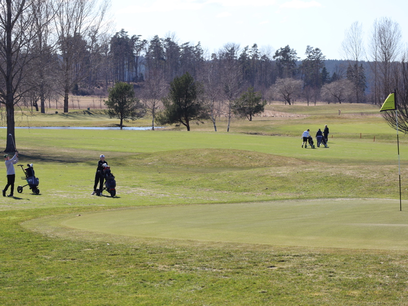 18-hålsbanan öppnar!