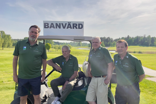 Säg hej till våra golfvärdar!